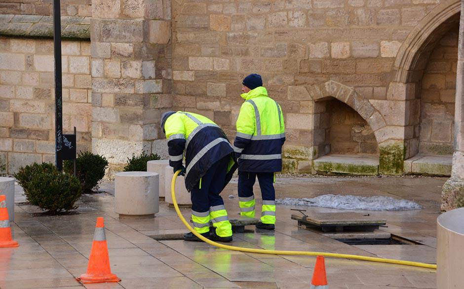 déboucheur puissant canalisation Évry